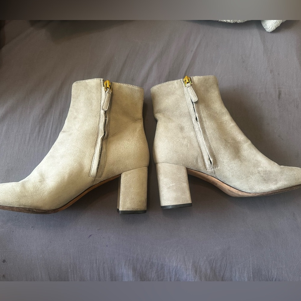 Tory Burch Chamois (Tannish) Suede Ankle Booties Zipper 2 1/2” heel Size 7 1/2 M
